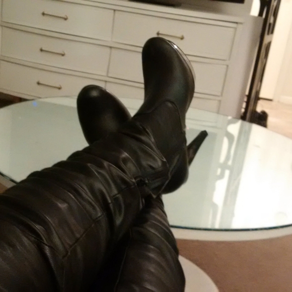 Meet your Posher, Mercedes - Picture 10 of 10